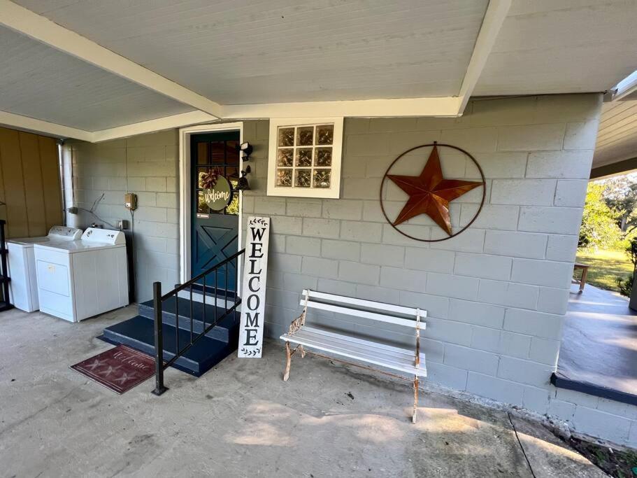 Quiet Farmhouse In The Country Close To Major Theme Parks Ridge Manor エクステリア 写真