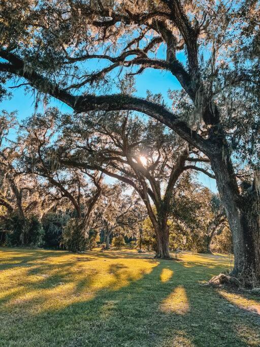 Quiet Farmhouse In The Country Close To Major Theme Parks Ridge Manor エクステリア 写真