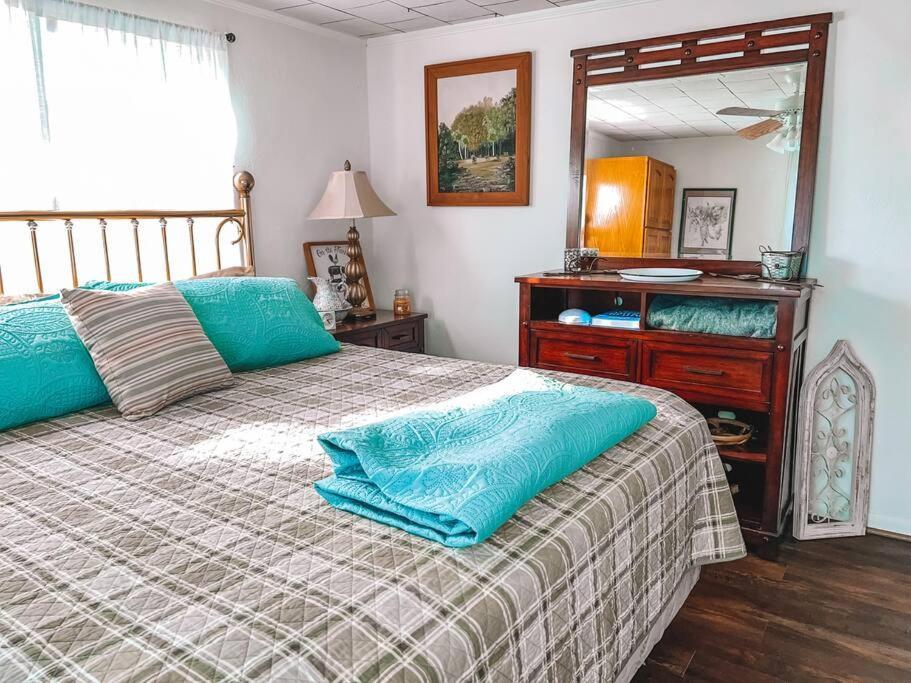 Quiet Farmhouse In The Country Close To Major Theme Parks Ridge Manor エクステリア 写真