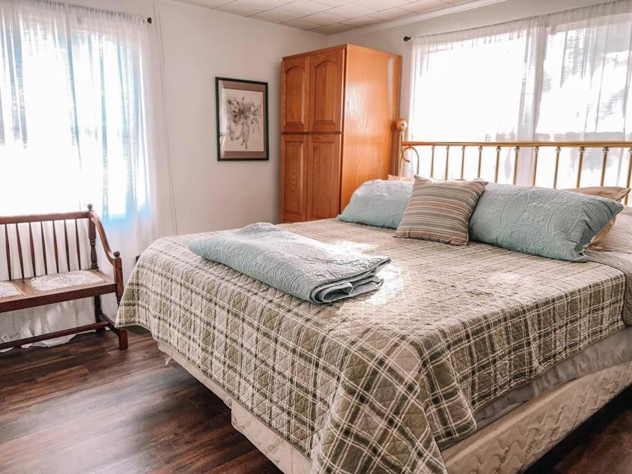 Quiet Farmhouse In The Country Close To Major Theme Parks Ridge Manor エクステリア 写真